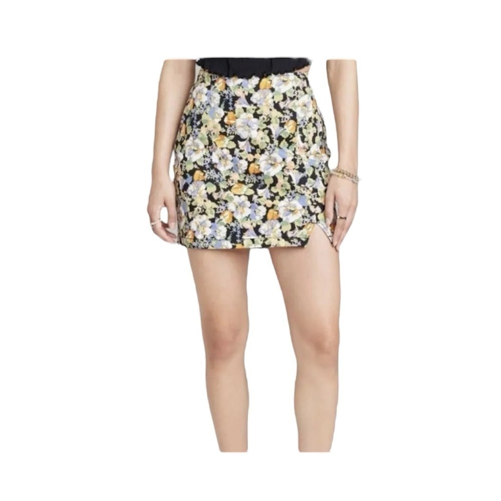 Wild Fable Size 4 Floral High-Waisted Mini Skirt